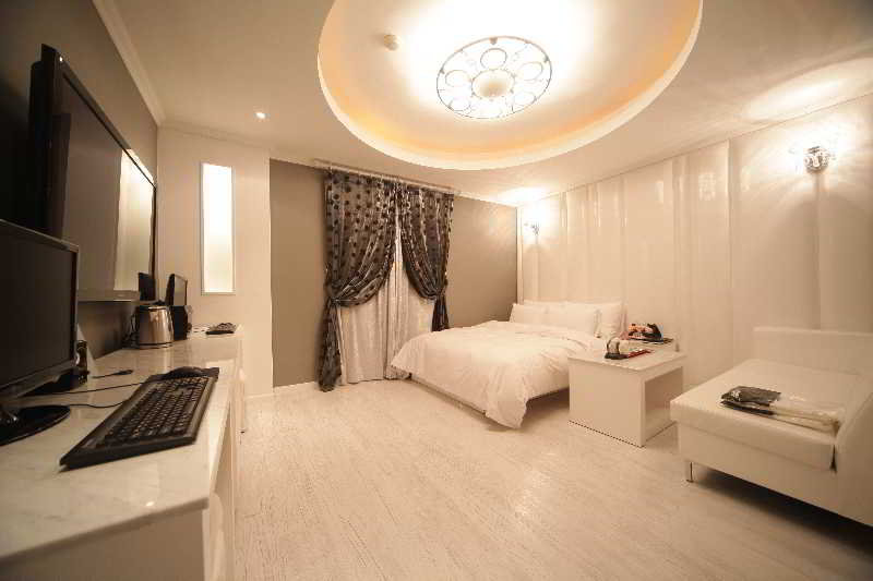 Gangnam Chocolate Hotel