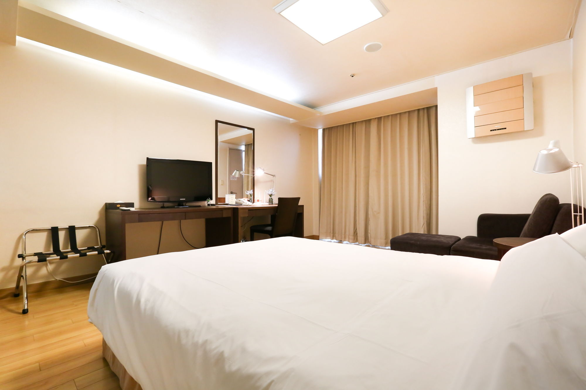 Gangnam Family Hotel