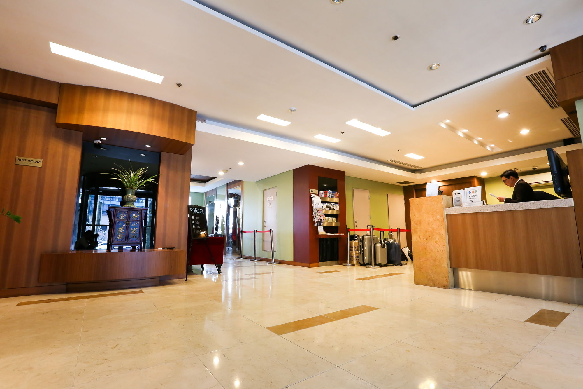 Gangnam Family Hotel