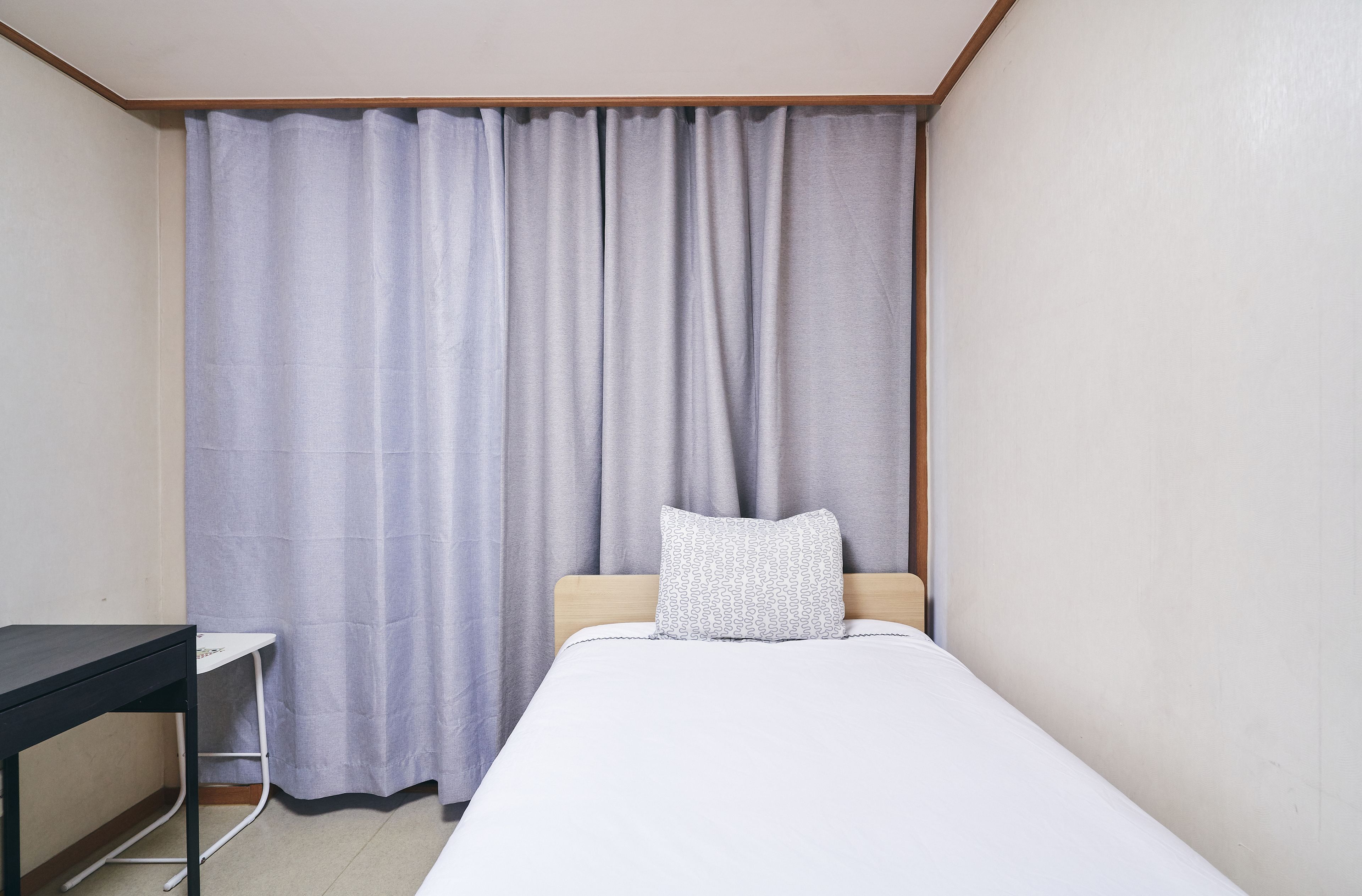 Gangnam Metro Platinum