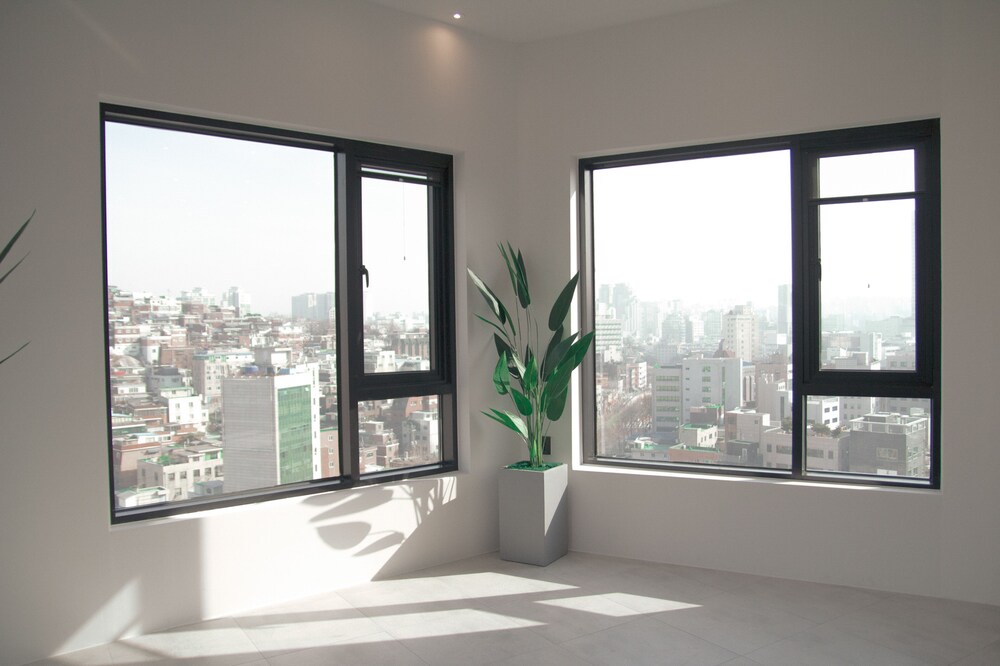 Glue Hotel