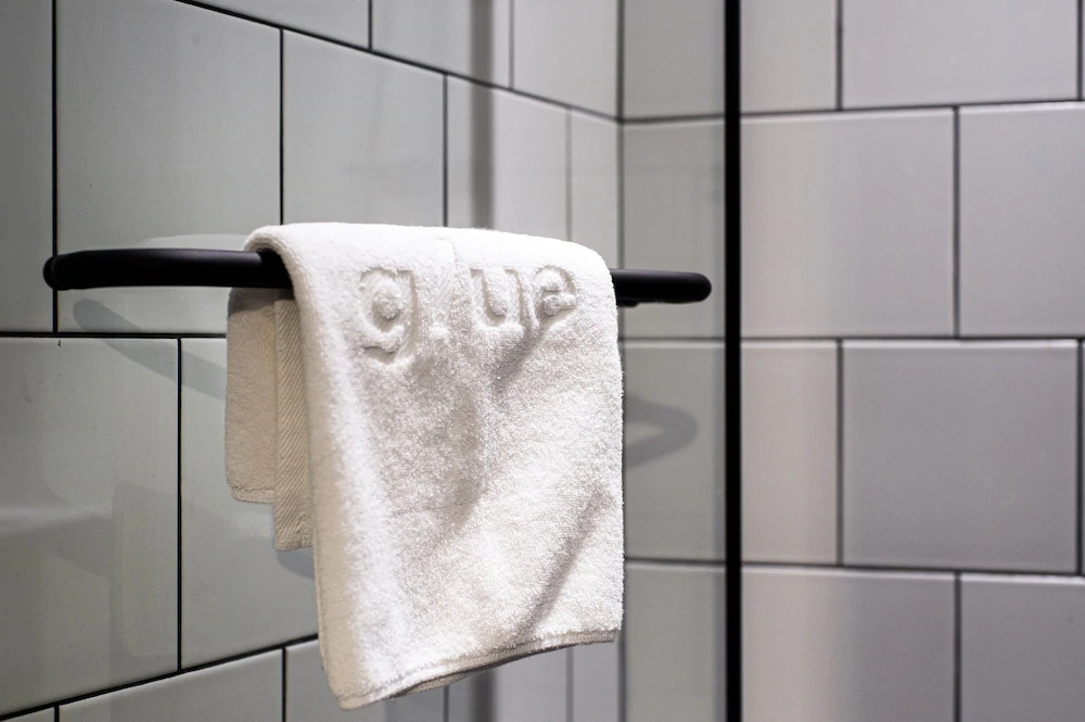 Glue Hotel