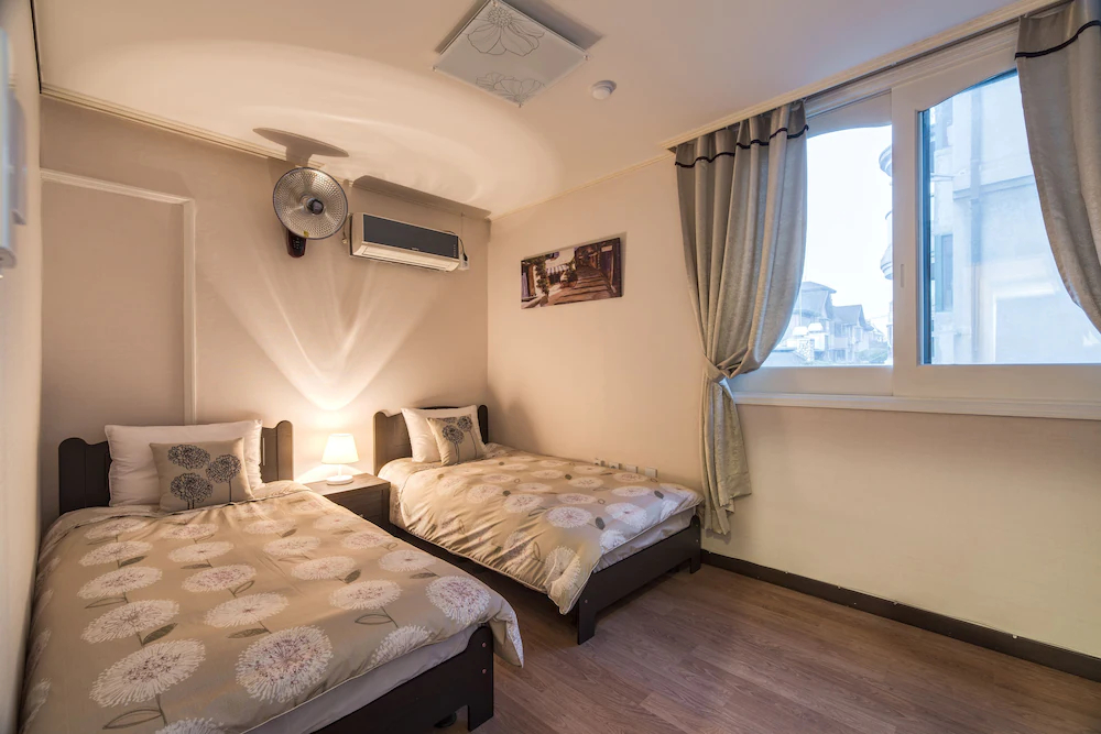 Gold Hill Guesthouse Hostel