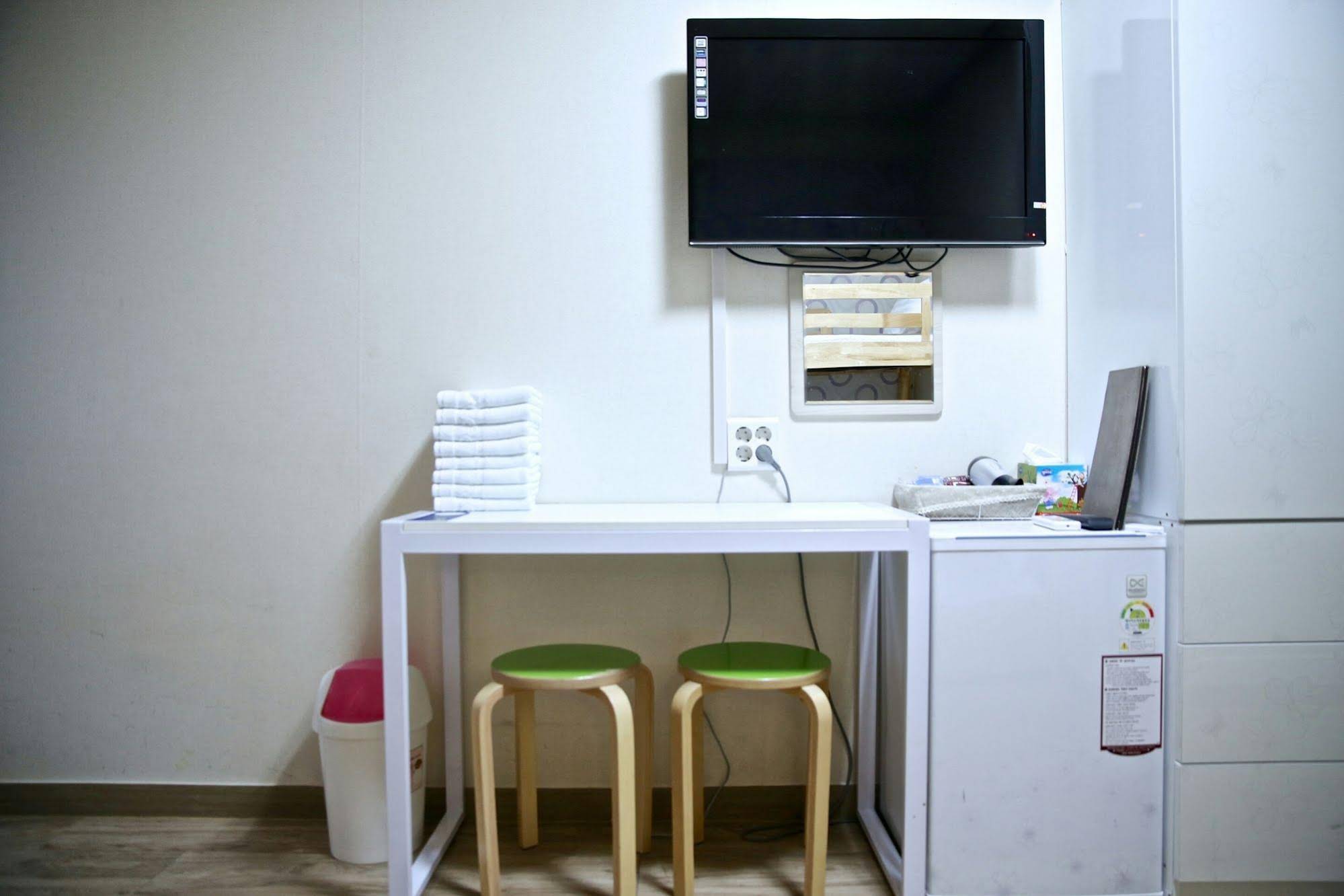 Goodstay Tomo Residence