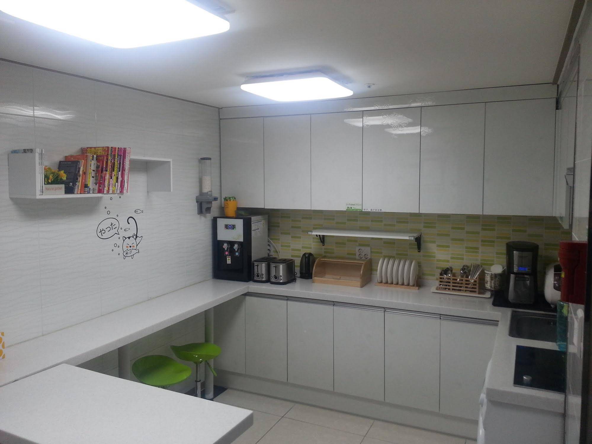Goodstay Tomo Residence