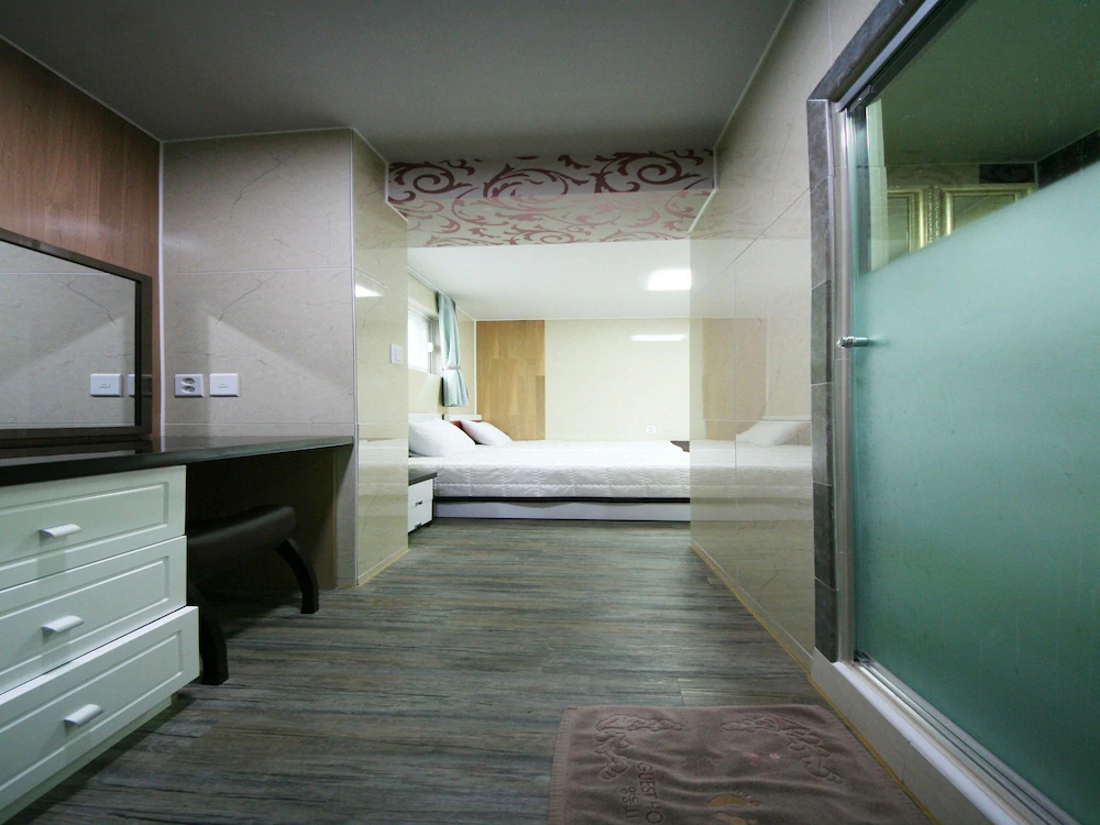 Guest House Myeongdong 2