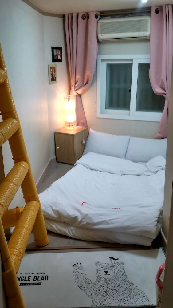 Guest House Myeongdong 2