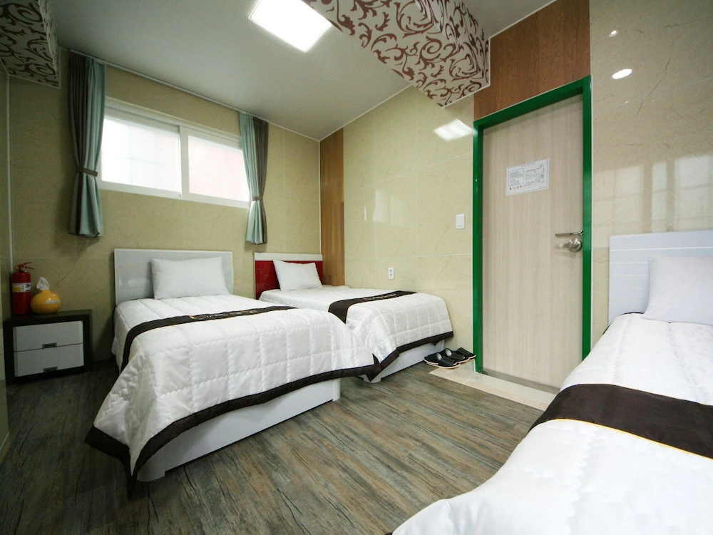 Guest House Myeongdong 2
