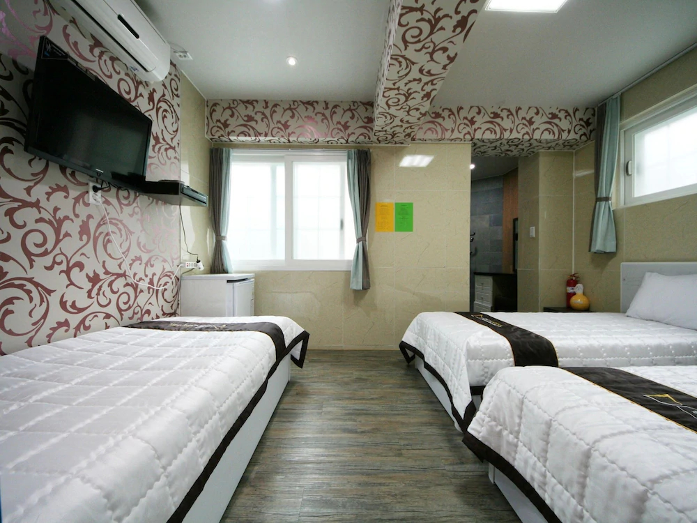Guest House Myeongdong 2