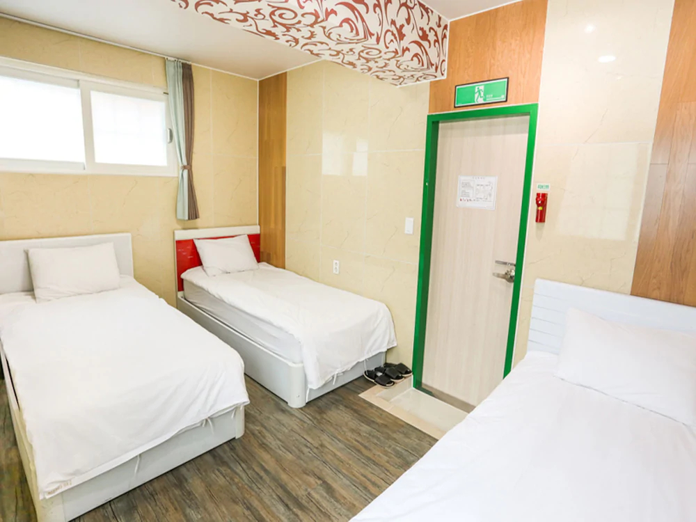 Guest House Myeongdong 2