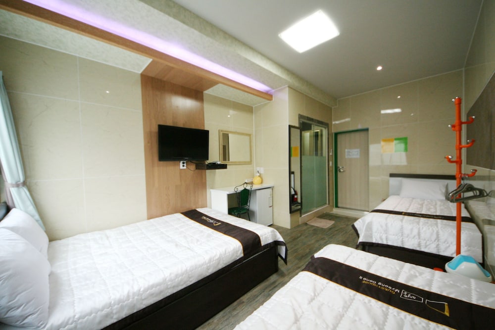 Guest House Myeongdong 2