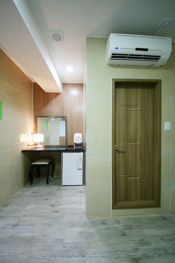Guest House Myeongdong 2