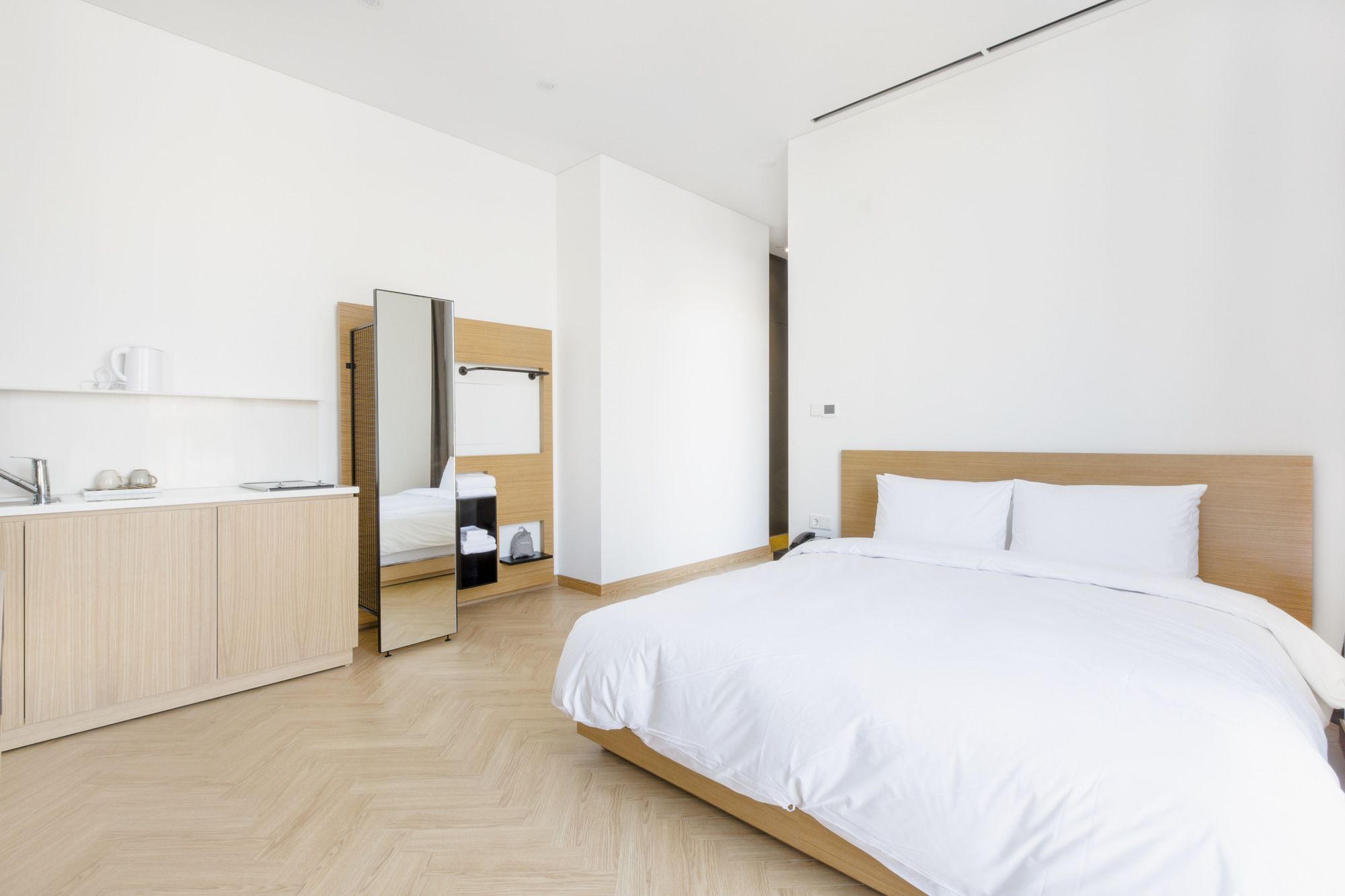 Handpicked Hotel And Collections