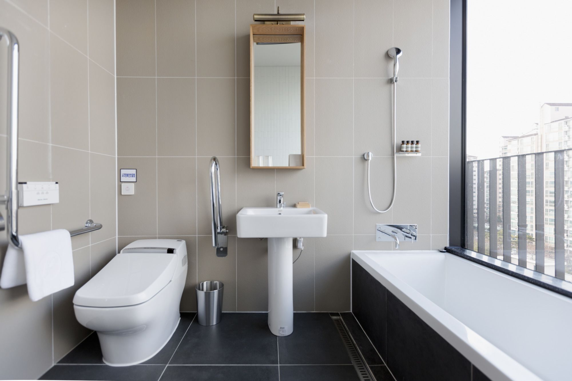 Handpicked Hotel And Collections