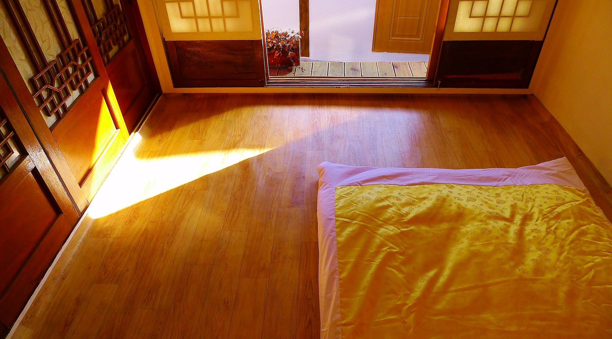 Han OK Guest House 201