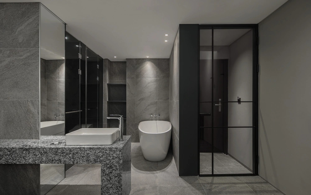 H Hotel