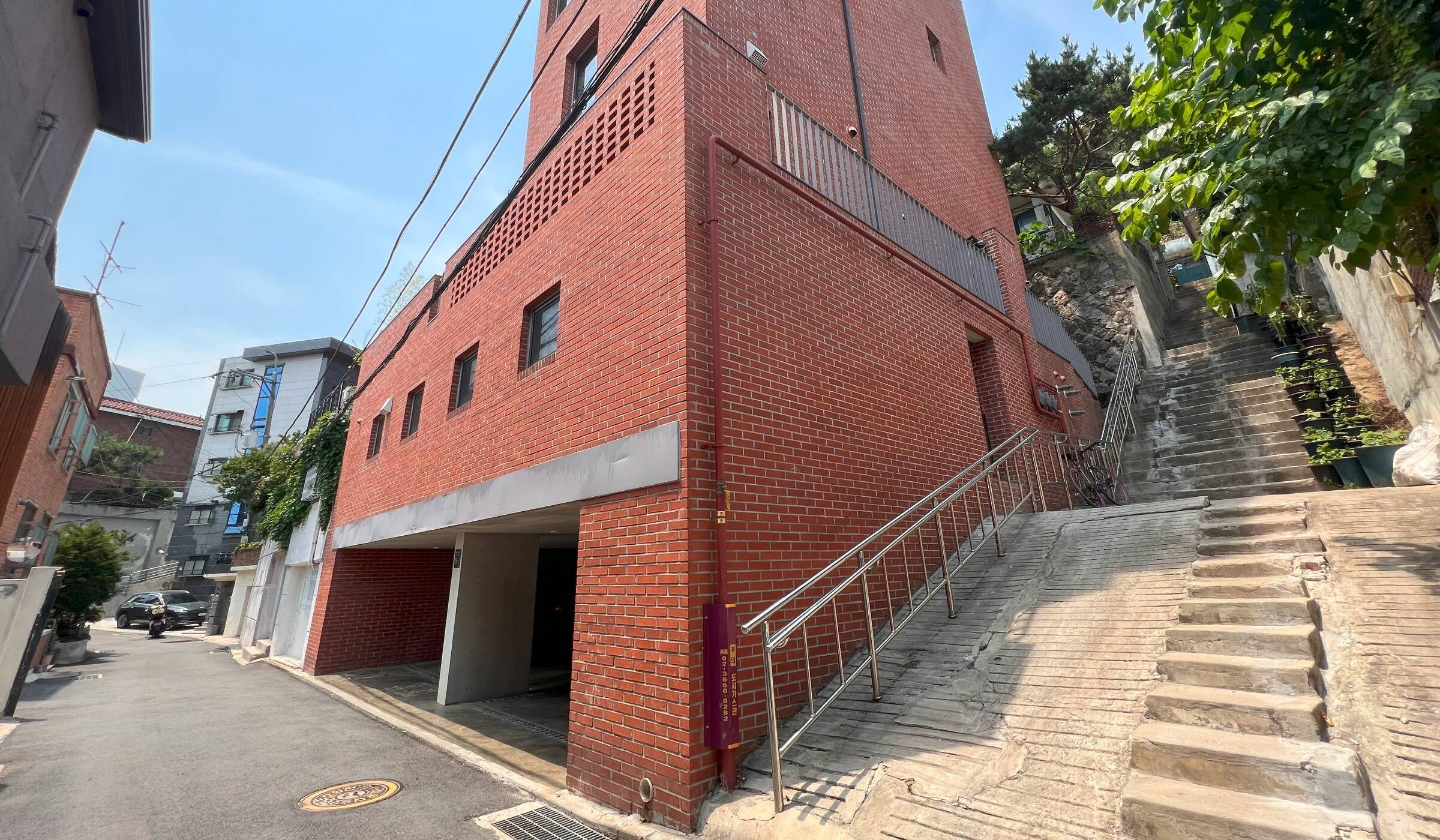 HHZIB - Homestay On A Peaceful Hill