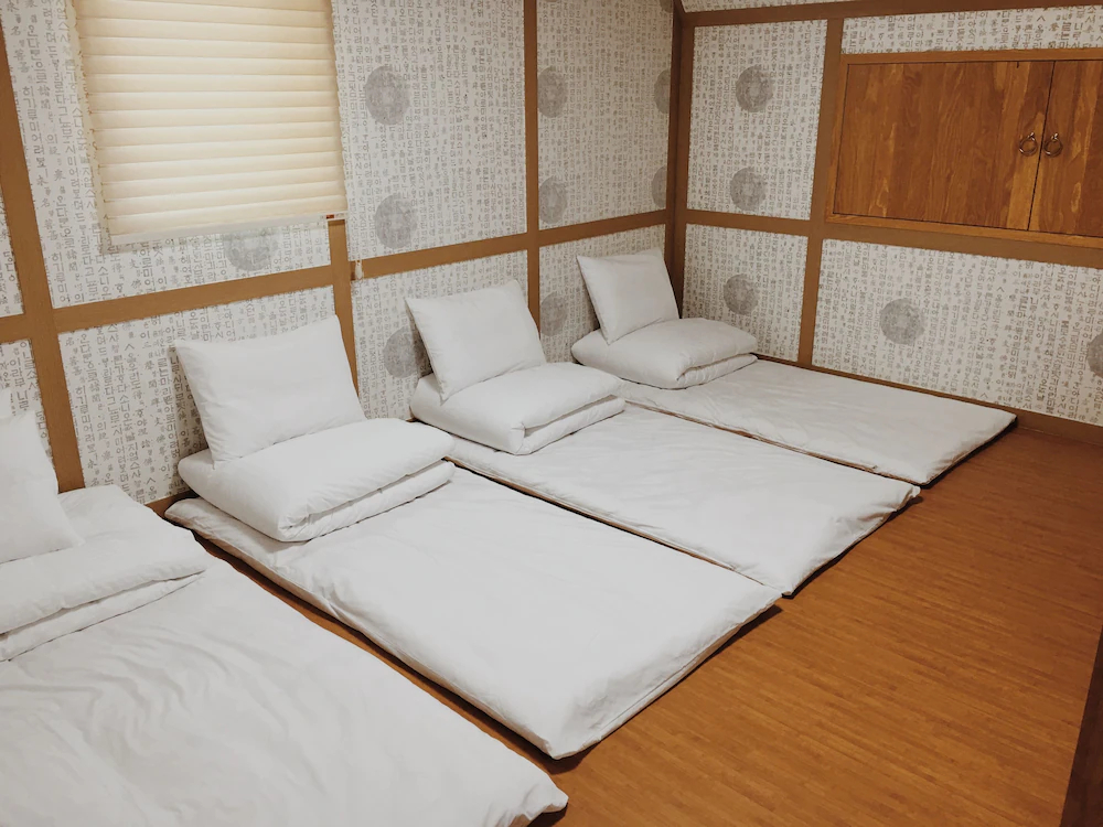 Hongdae Hostel 88 Seoul Crown