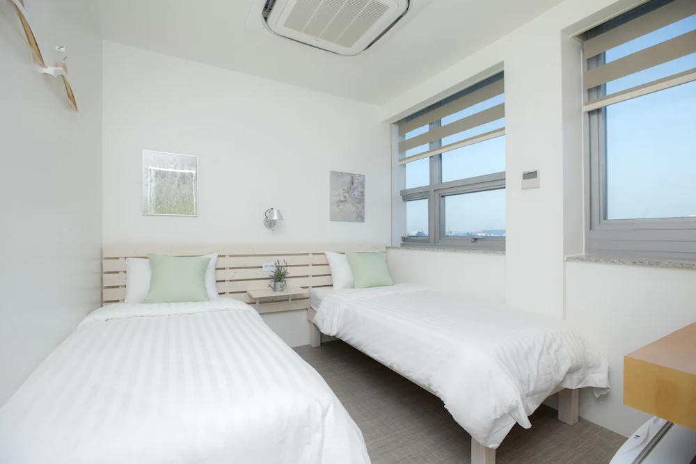 Hostel Haru