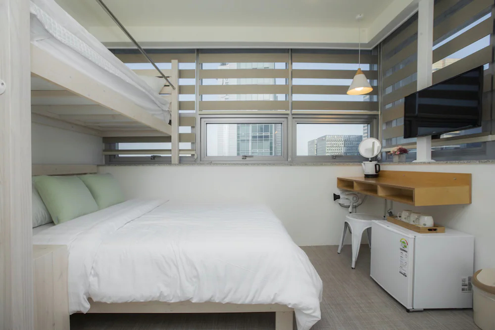 Hostel Haru