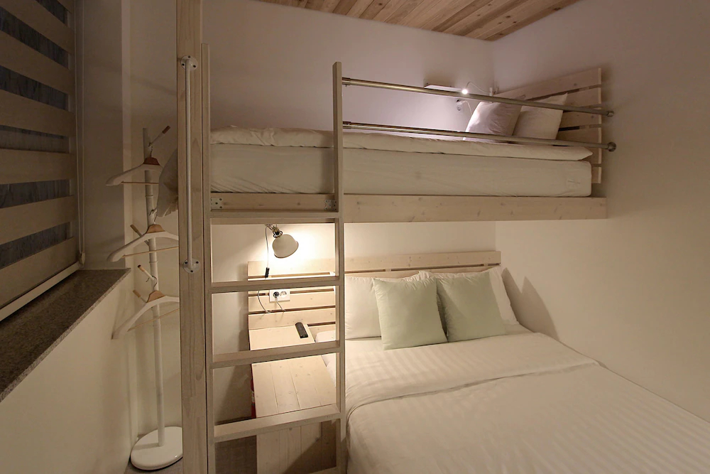 Hostel Haru