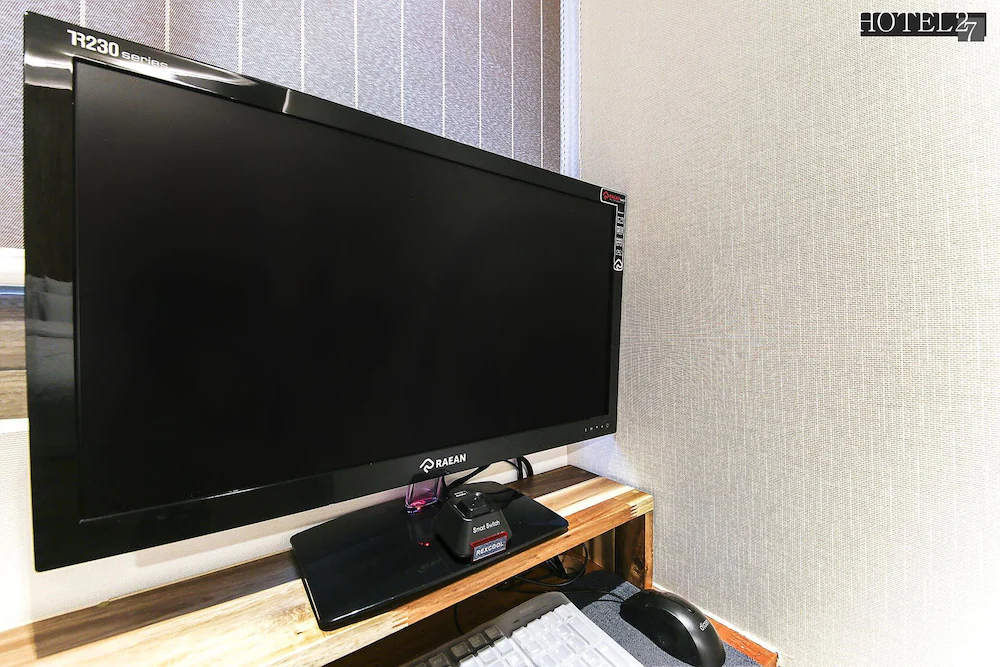 Hotel27