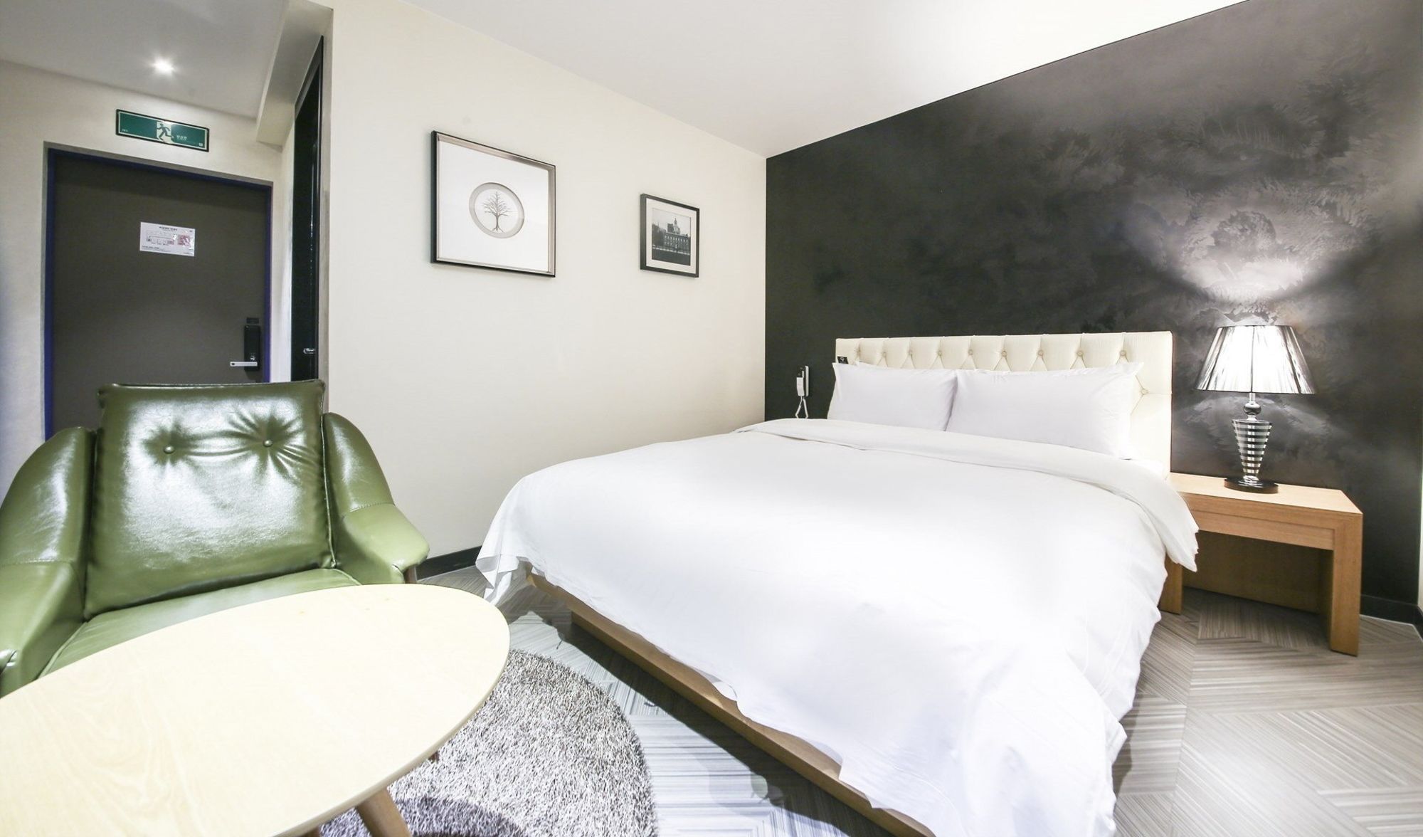 Hotel 9 in Dongdaemoon