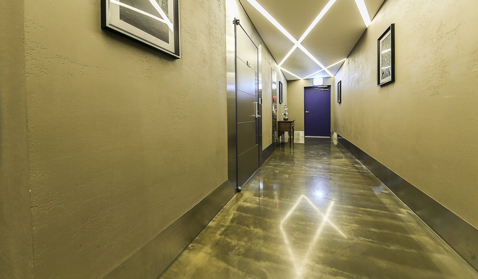 Hotel 9 in Dongdaemoon
