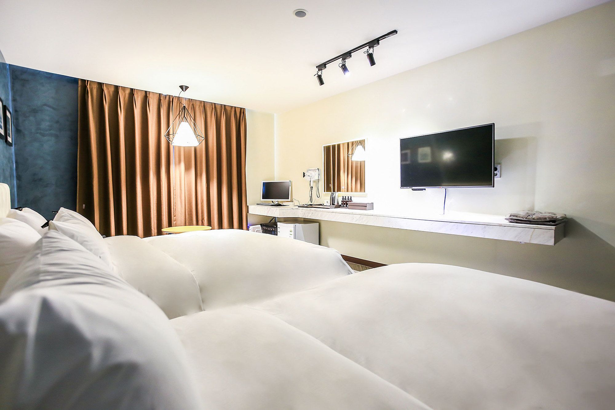 Hotel 9 in Dongdaemoon