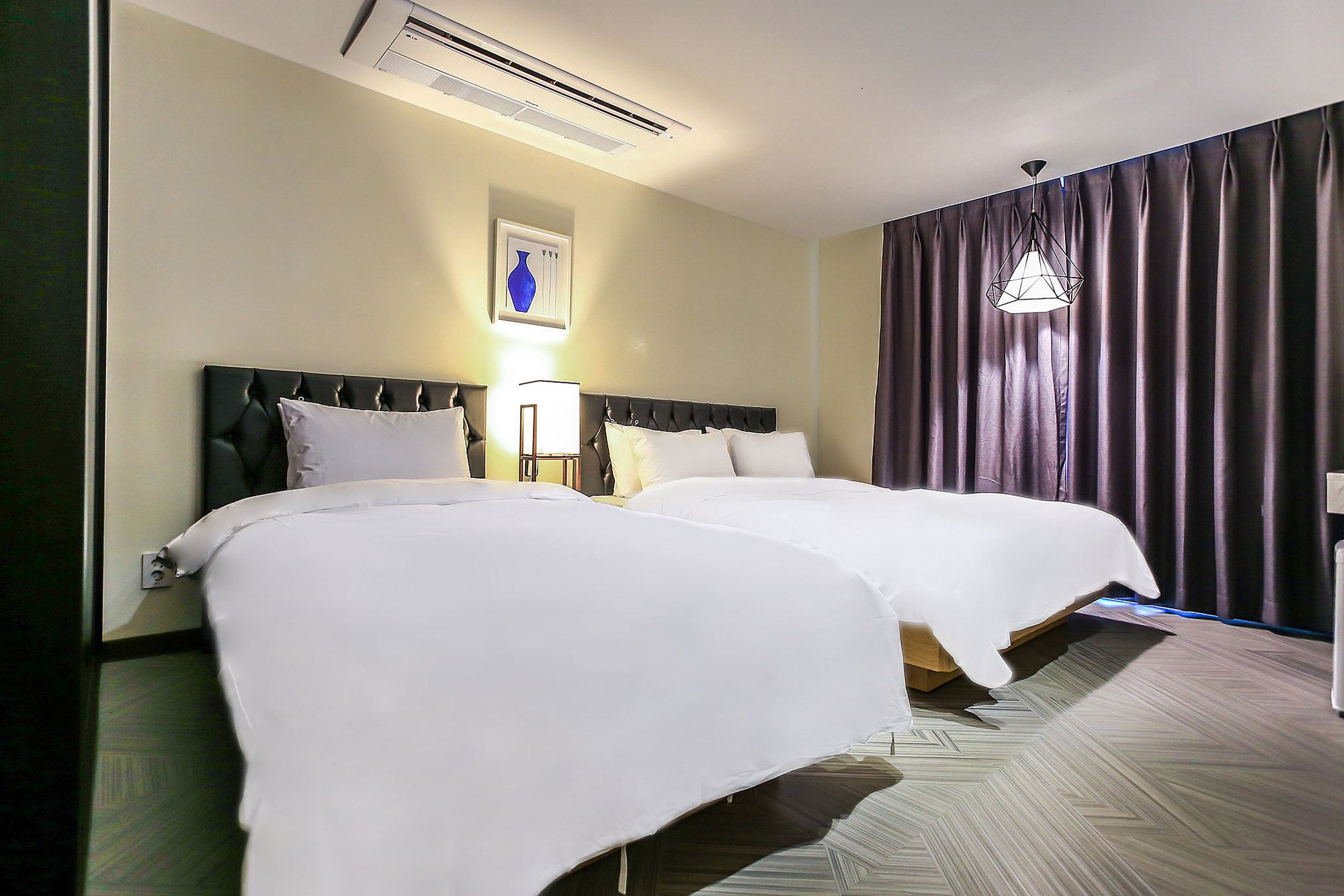 Hotel 9 in Dongdaemoon
