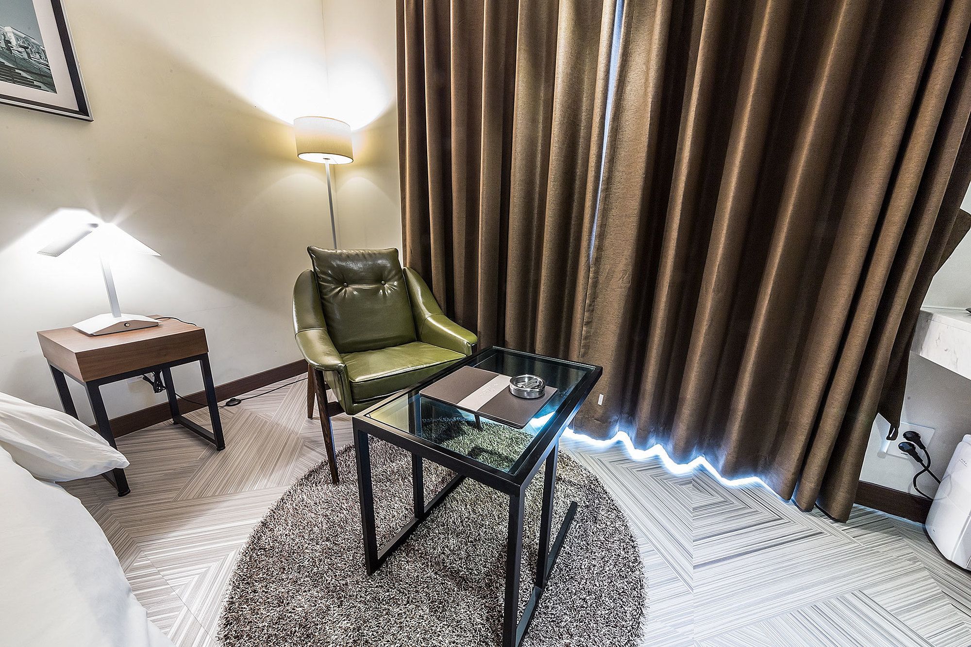 Hotel 9 in Dongdaemoon