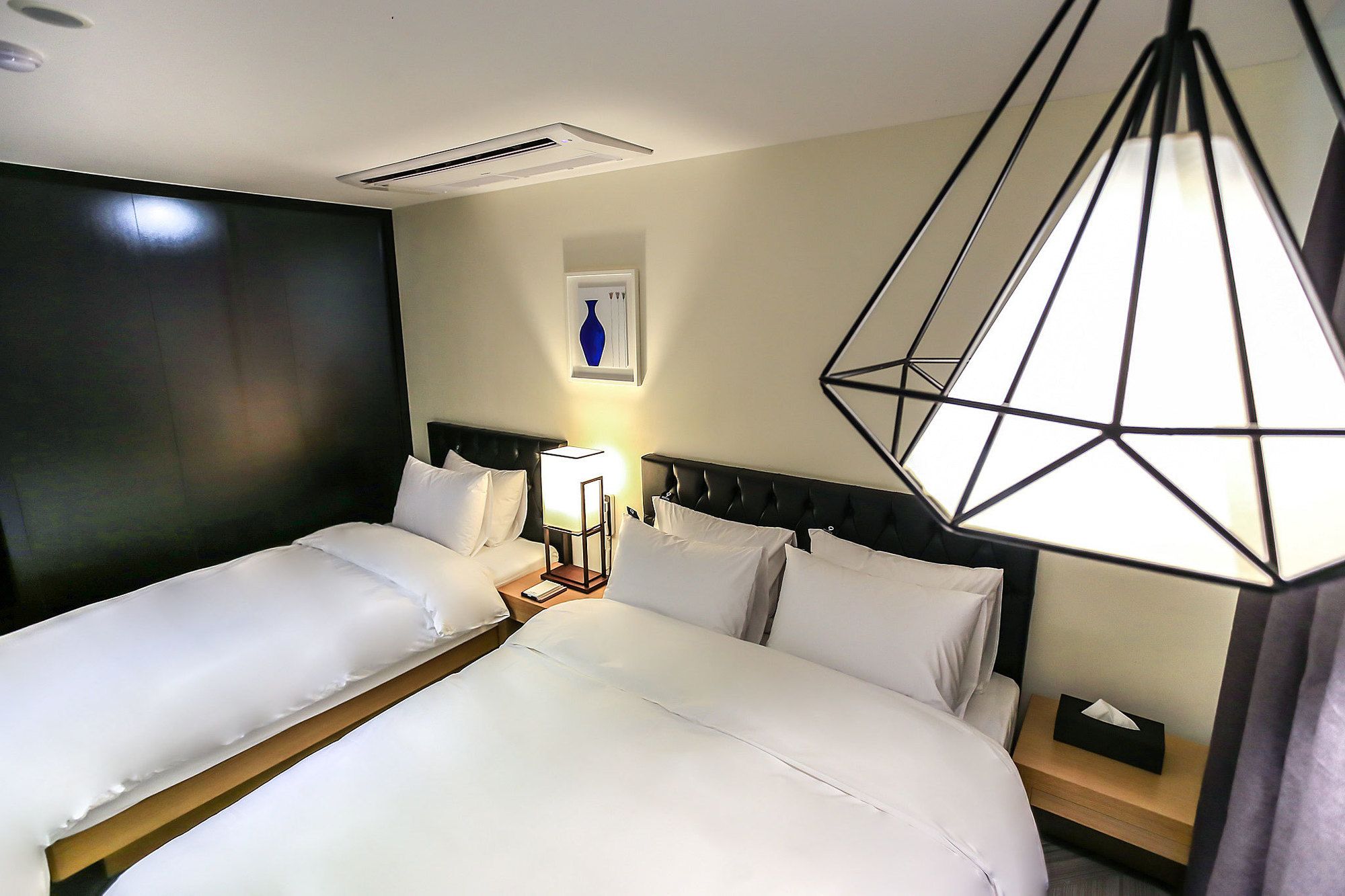 Hotel 9 in Dongdaemoon
