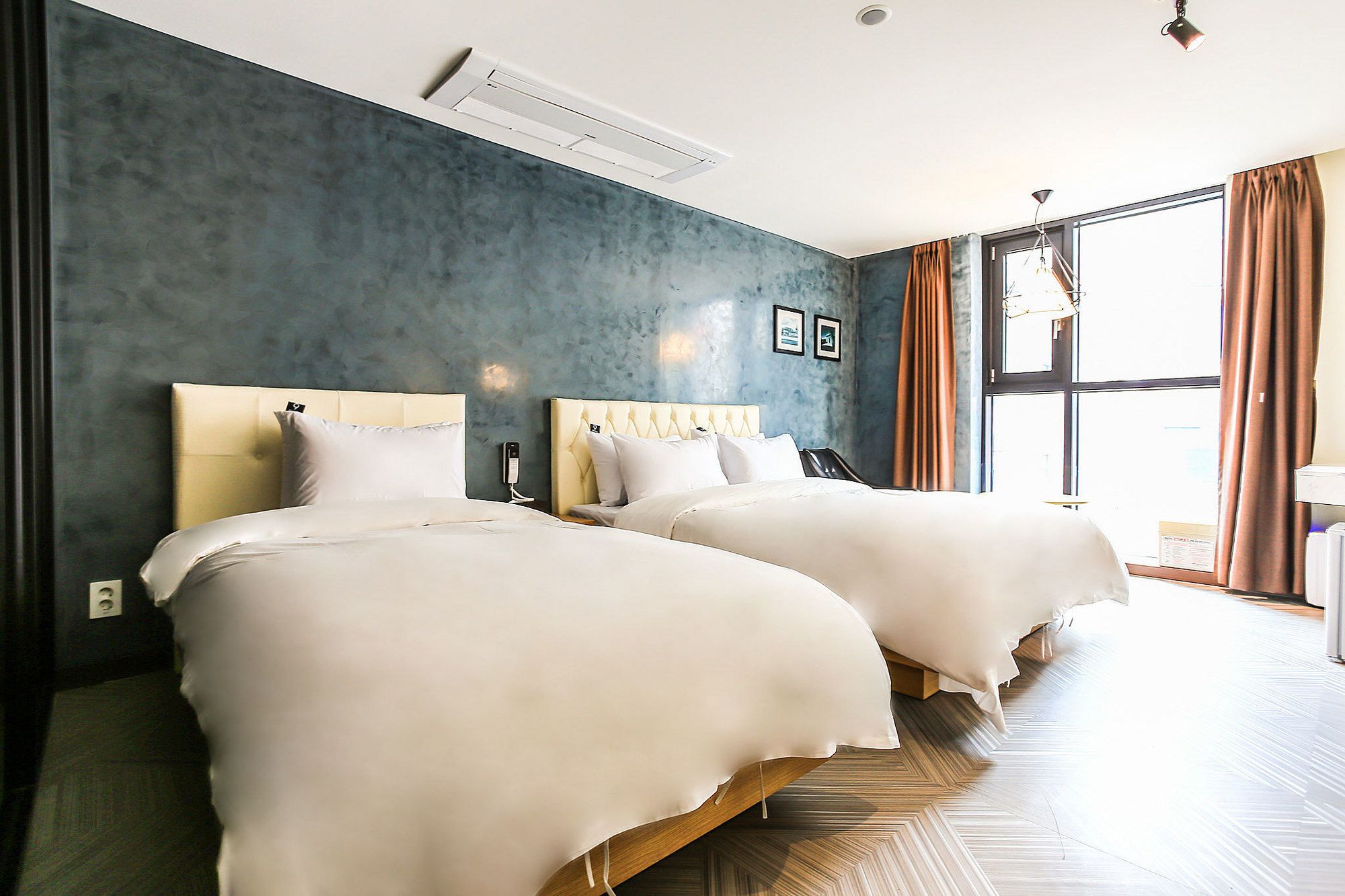 Hotel 9 in Dongdaemoon