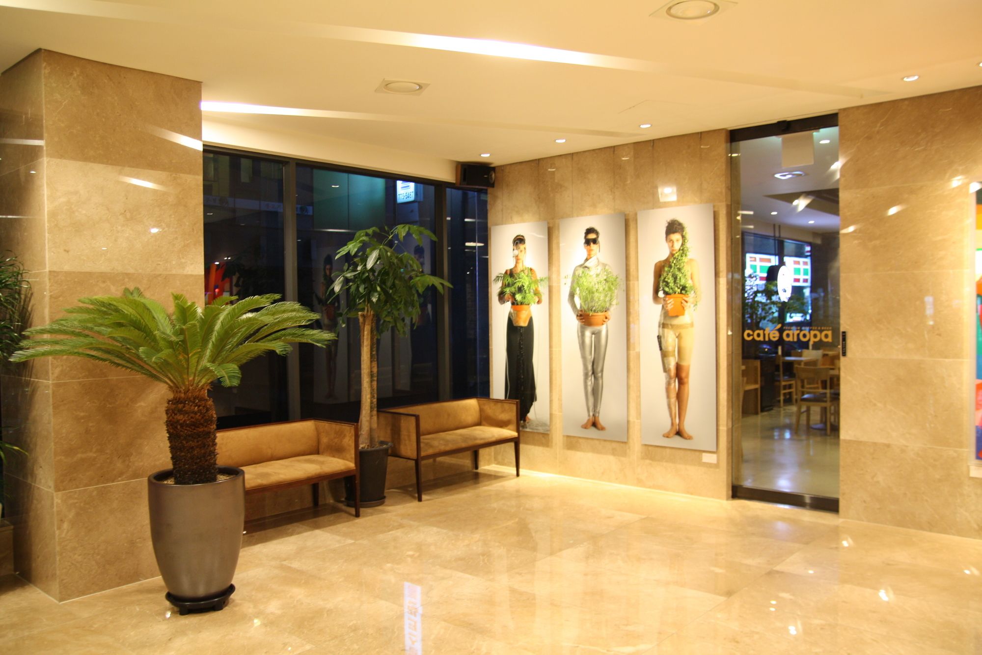 Klaven Hotel Myeongdong City Hall