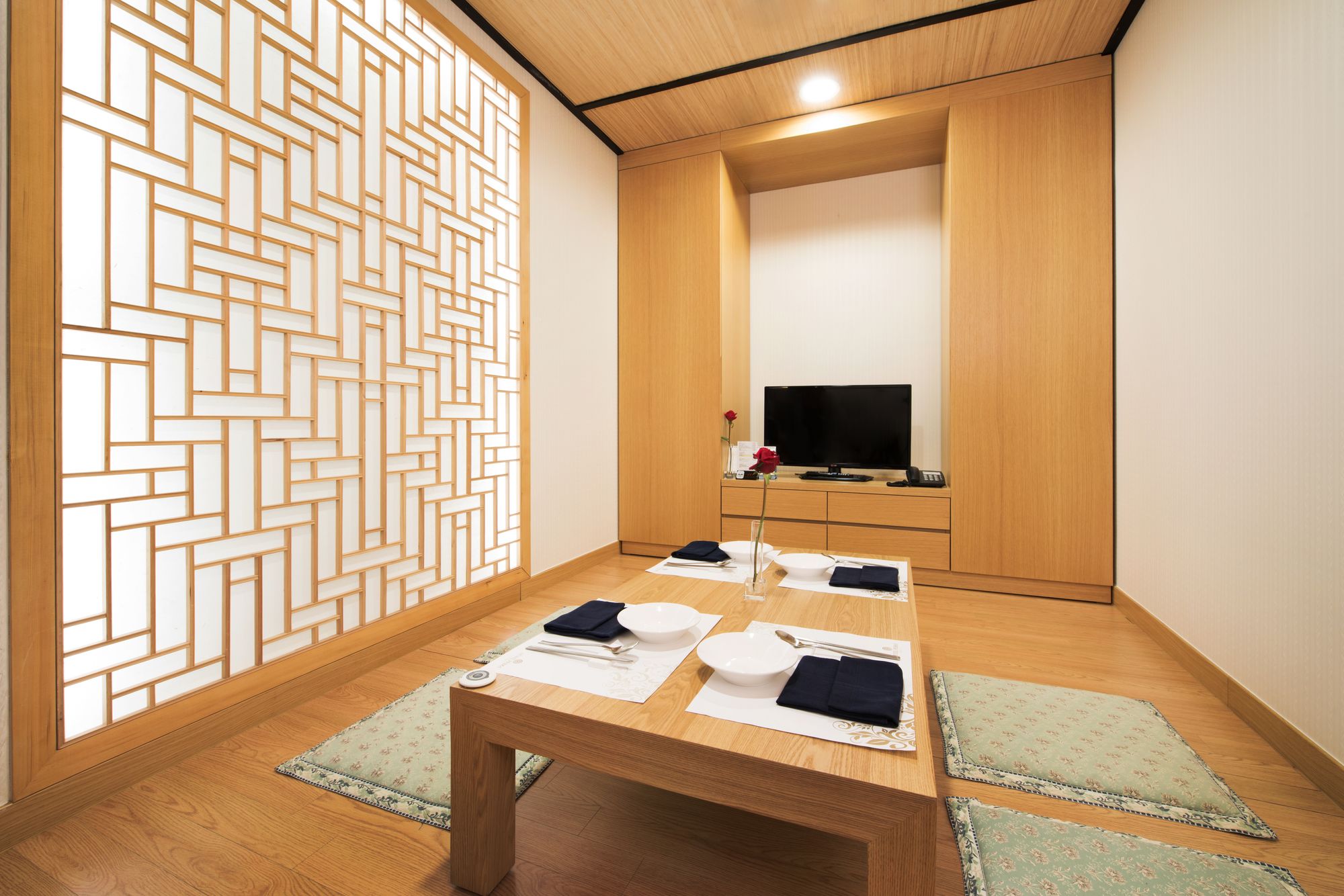 Klaven Hotel Myeongdong City Hall