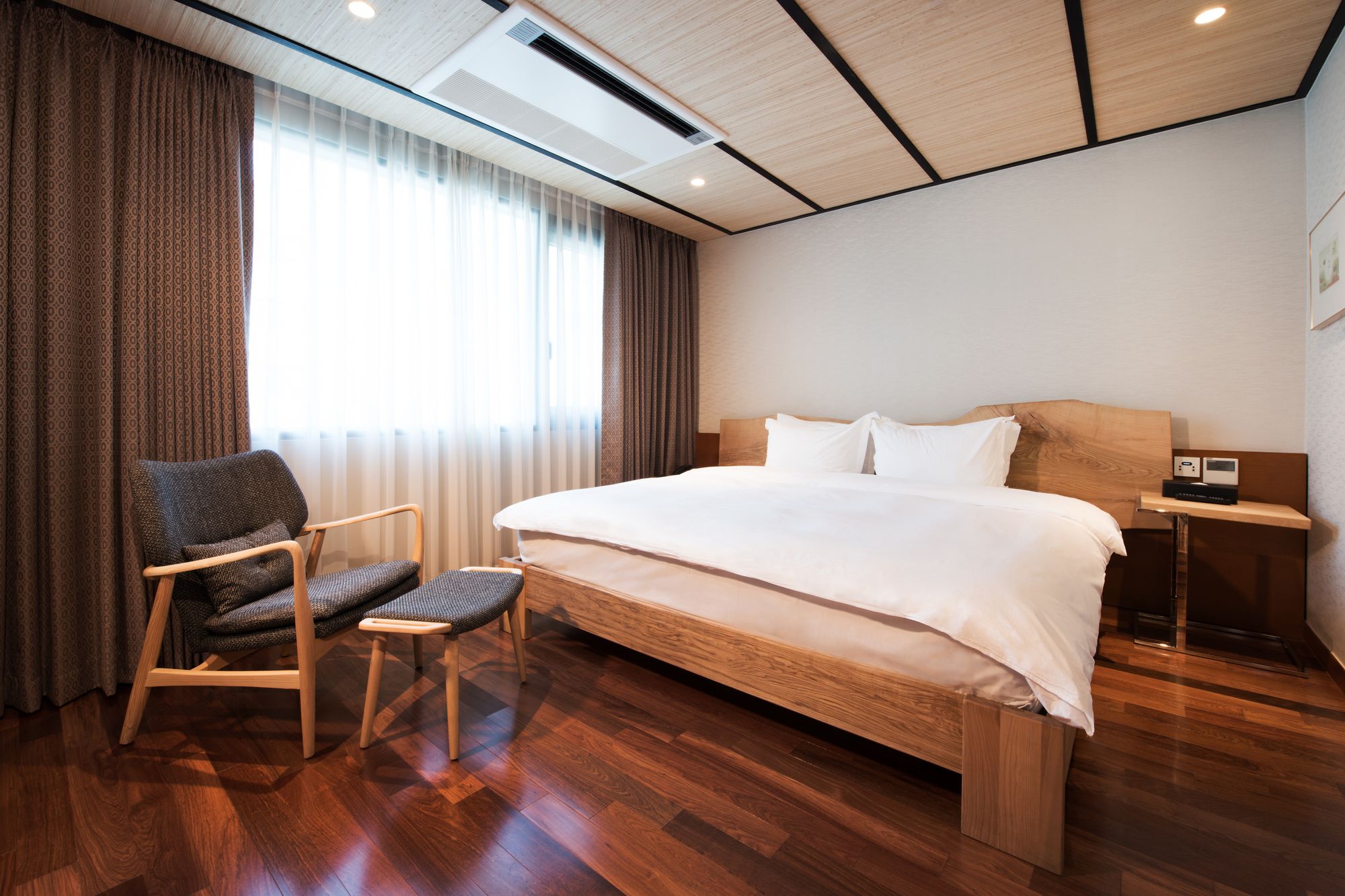 Klaven Hotel Myeongdong City Hall