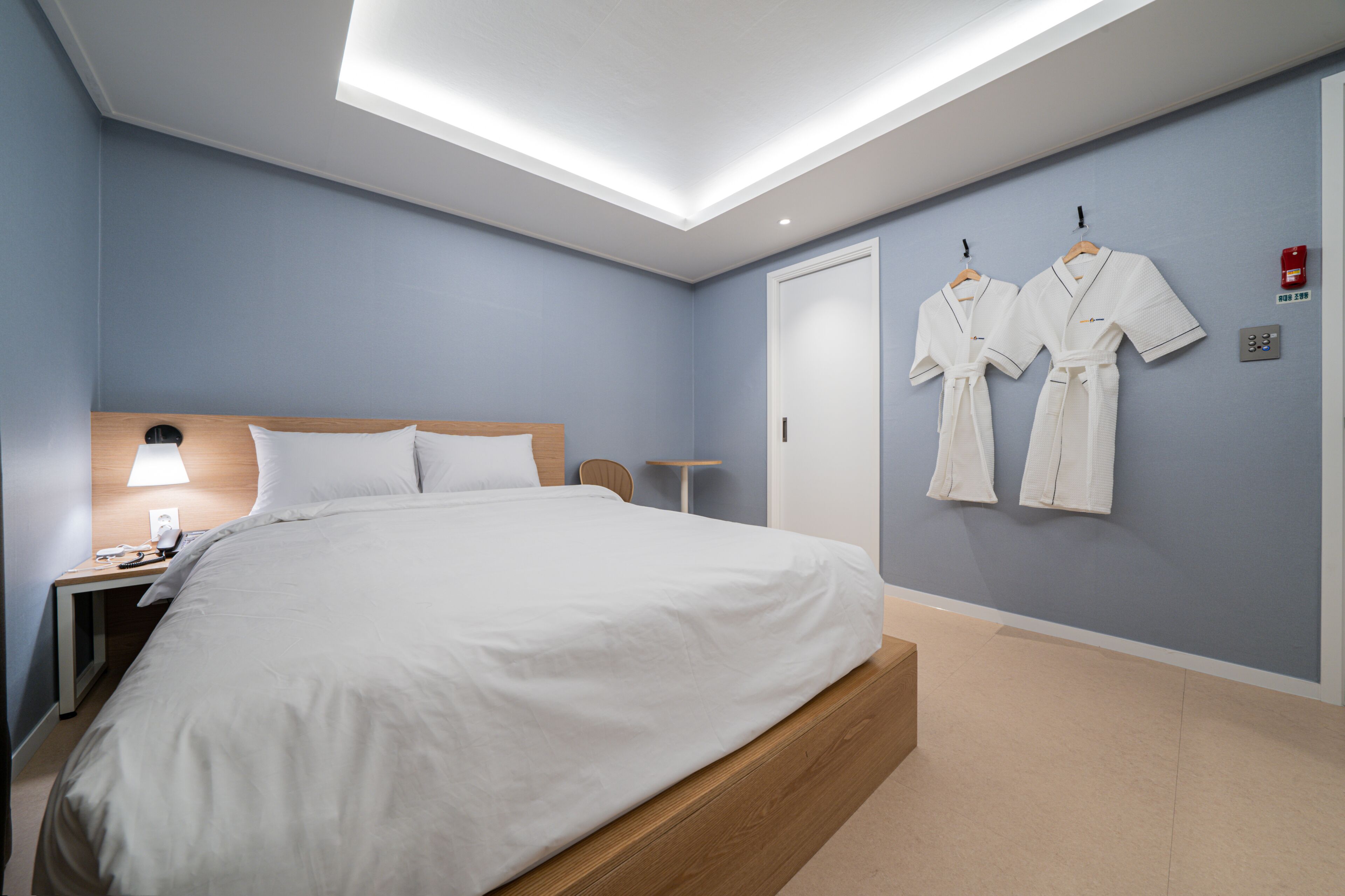 Hotel At Home