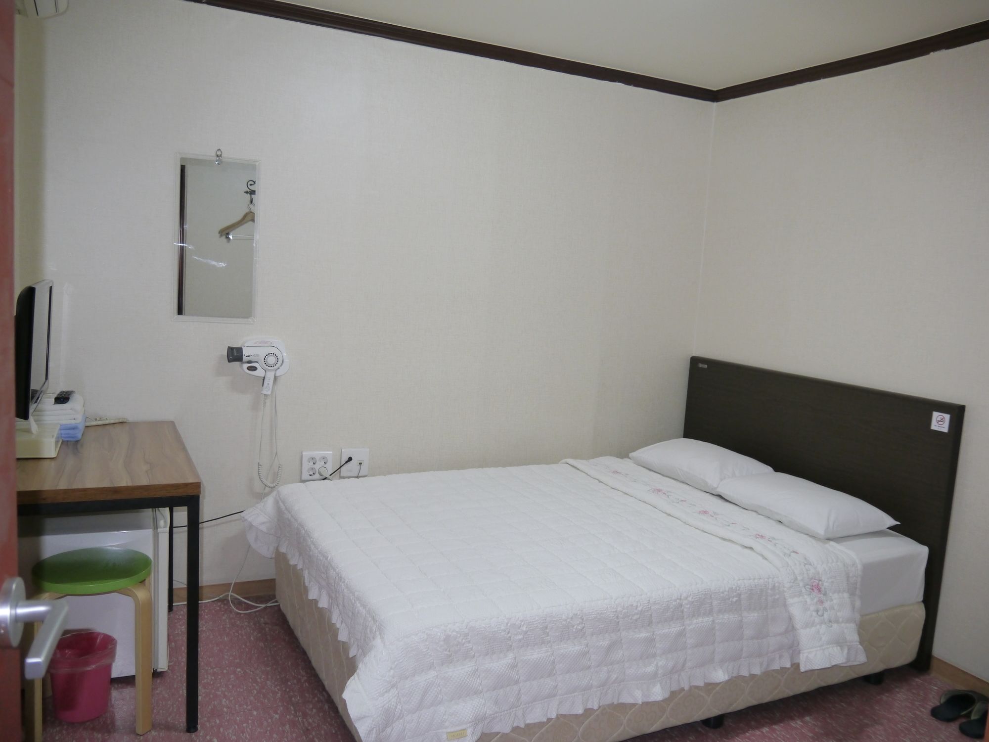 Hotel Bonbon By Seoulodge Myeongdong