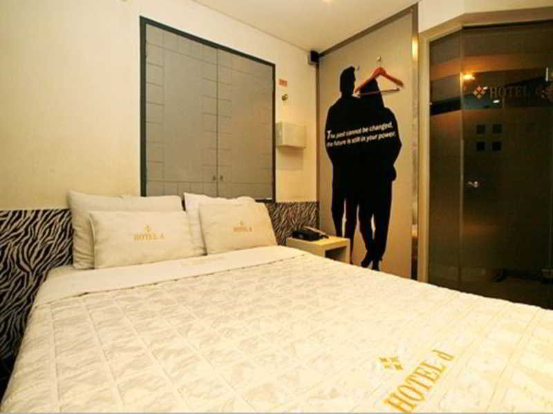 Hotel-D