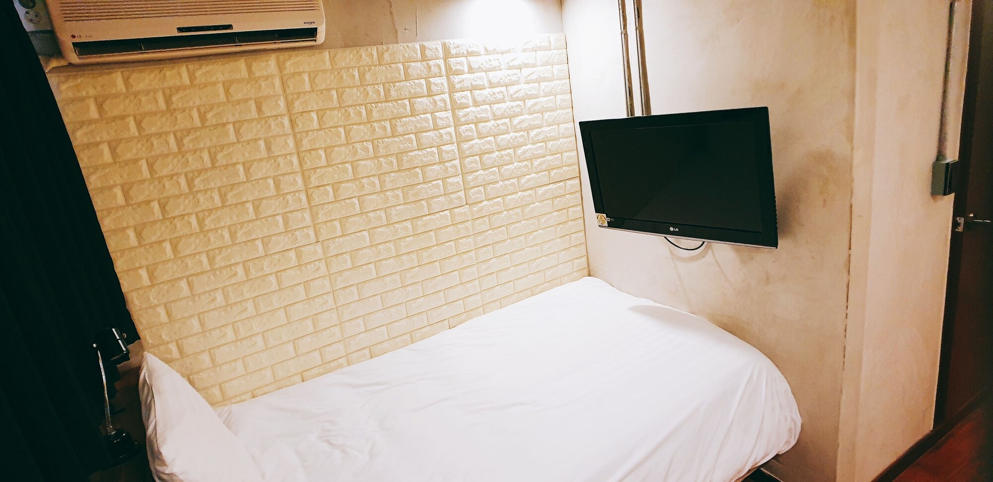 Hotel Factory