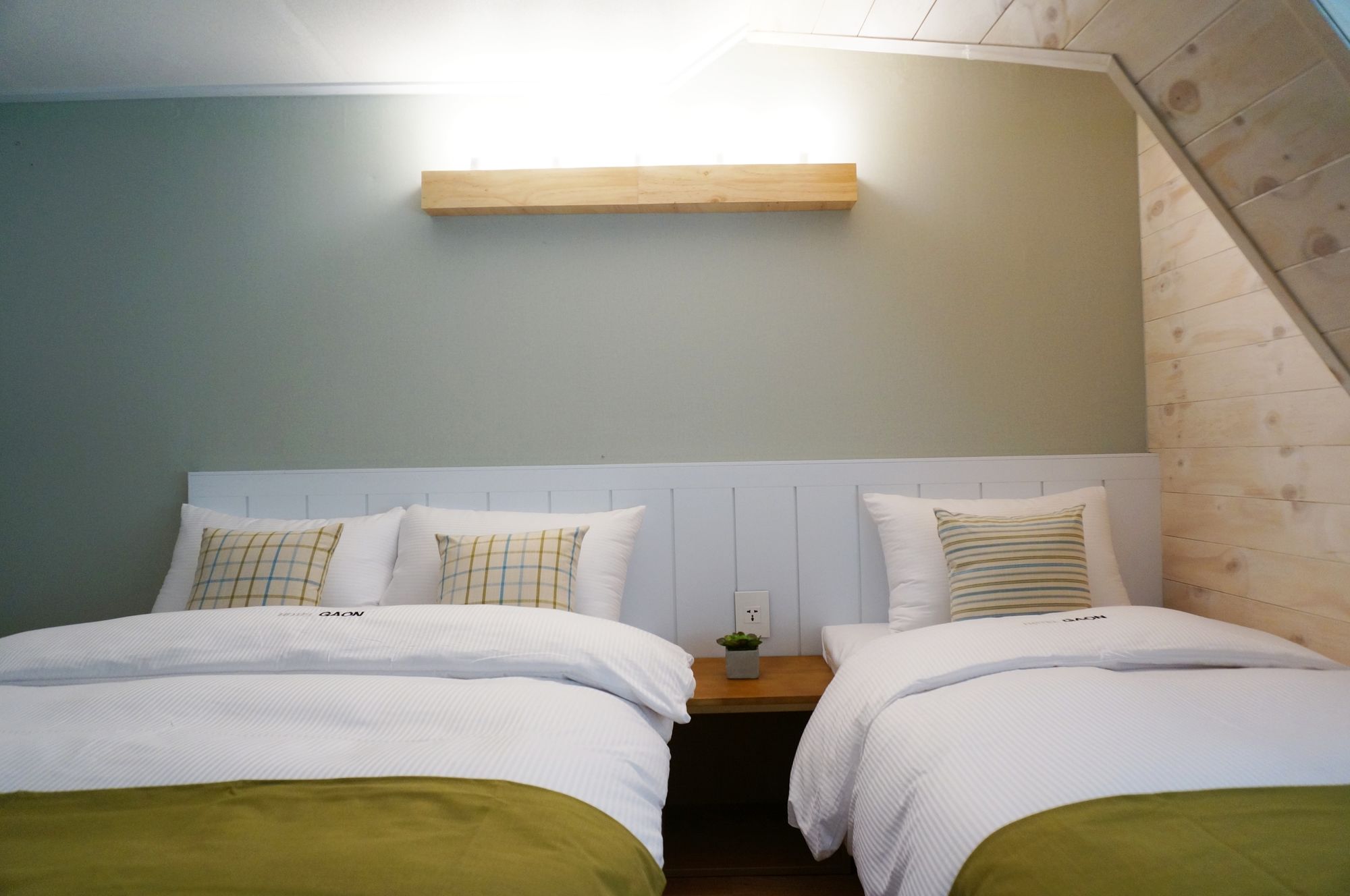 Hotel Gaon Golden Park