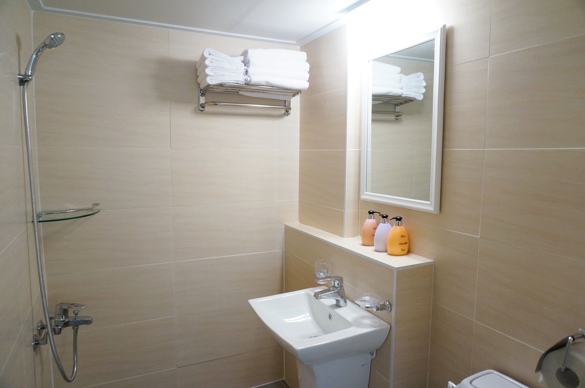 Hotel Gaon Golden Park