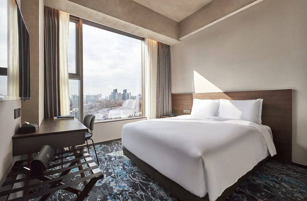 Hotel In 9