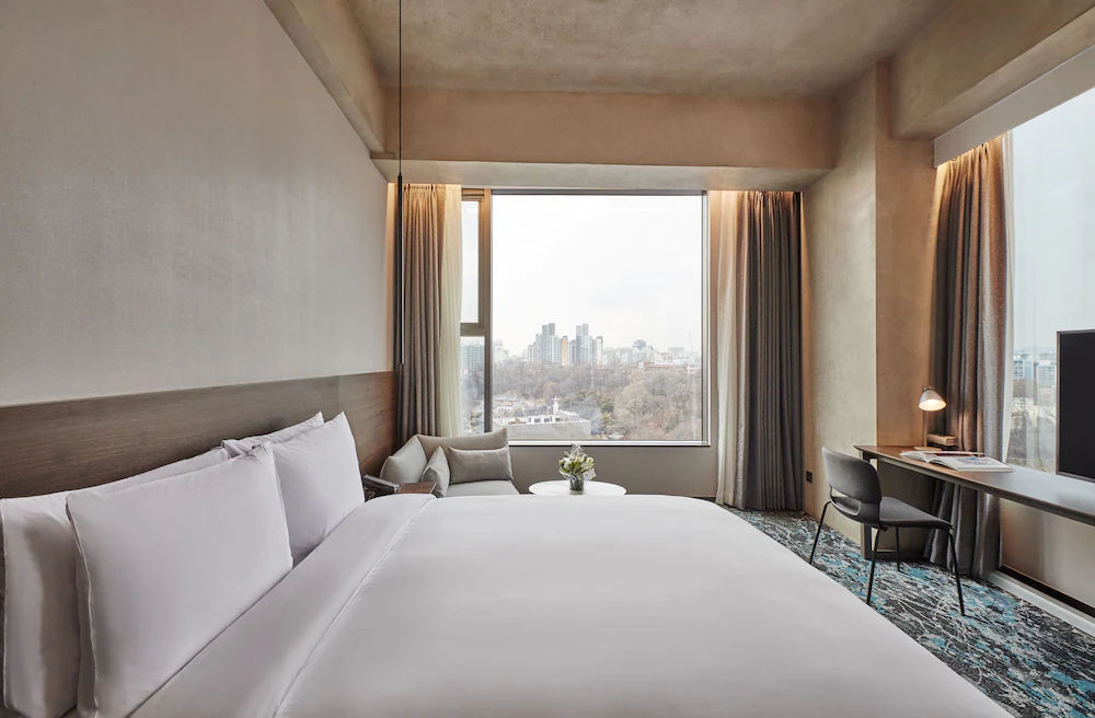 Hotel In 9