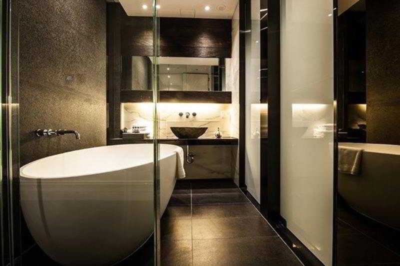 SR Hotel Sadang