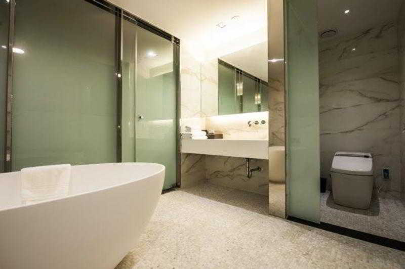 SR Hotel Sadang