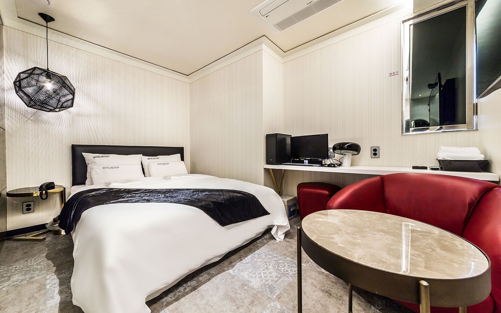 Hotel Metro 21