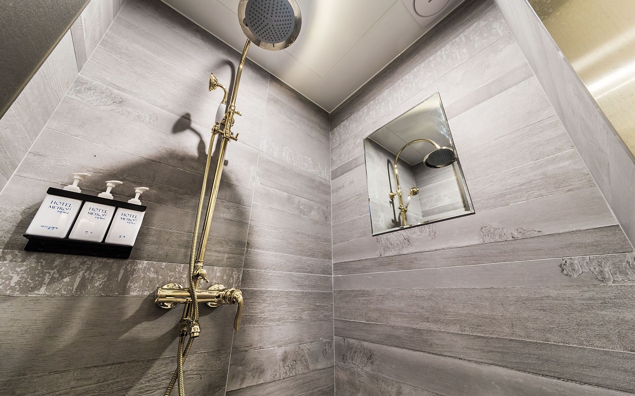 Hotel Metro 21