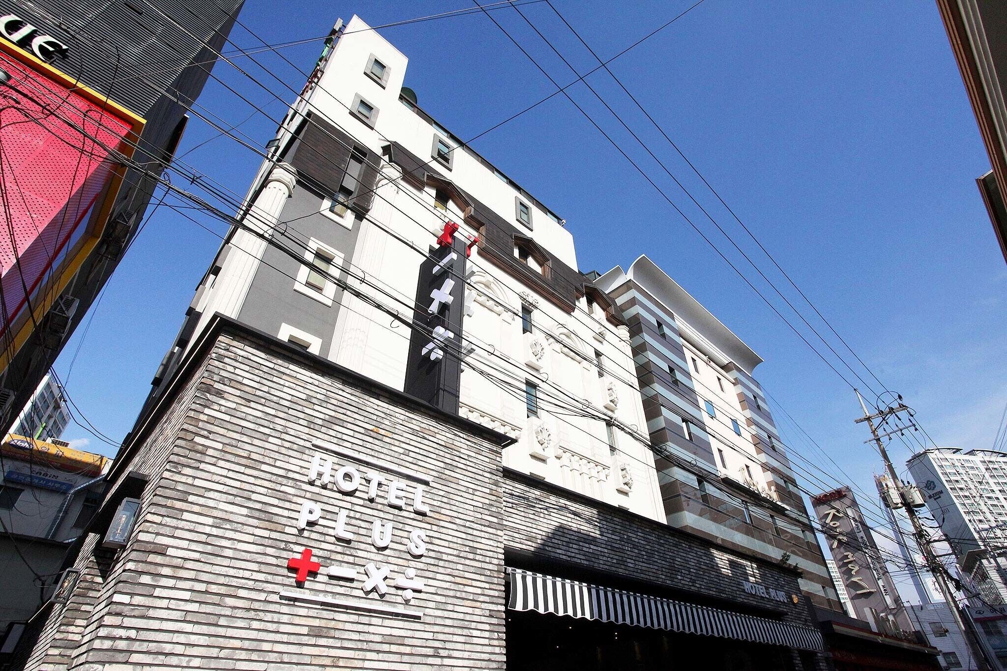 Hotel Plus