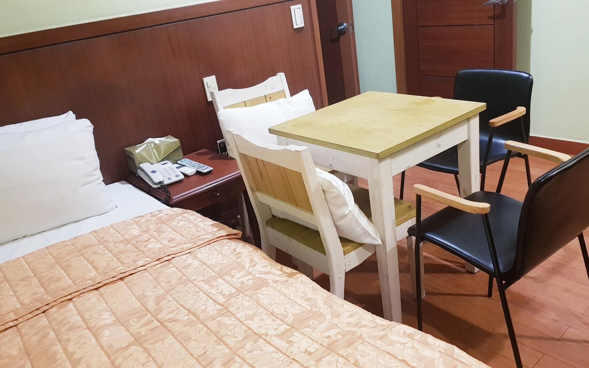 Hotel Plus